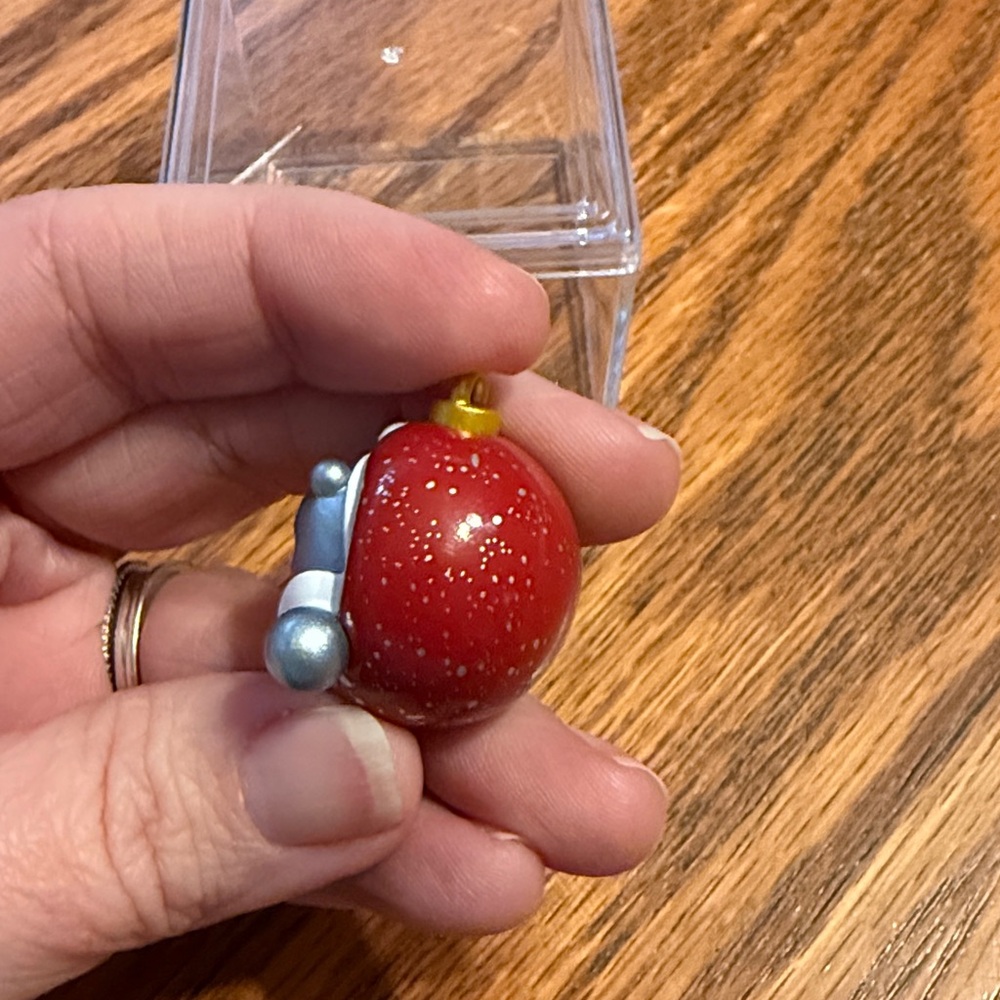 Pop bean exclusive Skull Panda Holiday Ornament - Picture 2 of 5